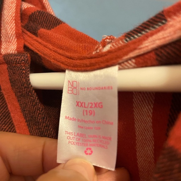 Cute Plaid Shacket or shirt with Hoodie! Gently warn ;-) - Picture 5 of 5